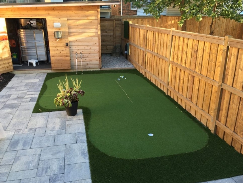 turf and putting gree